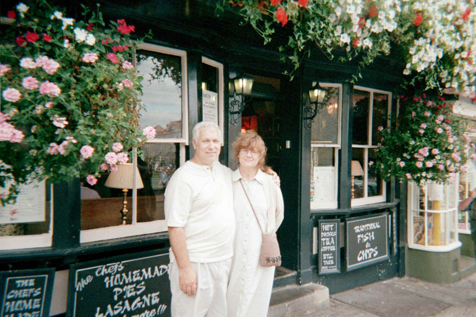 20020920 Charles & Susan Oropallo in Great Britain visiting friends